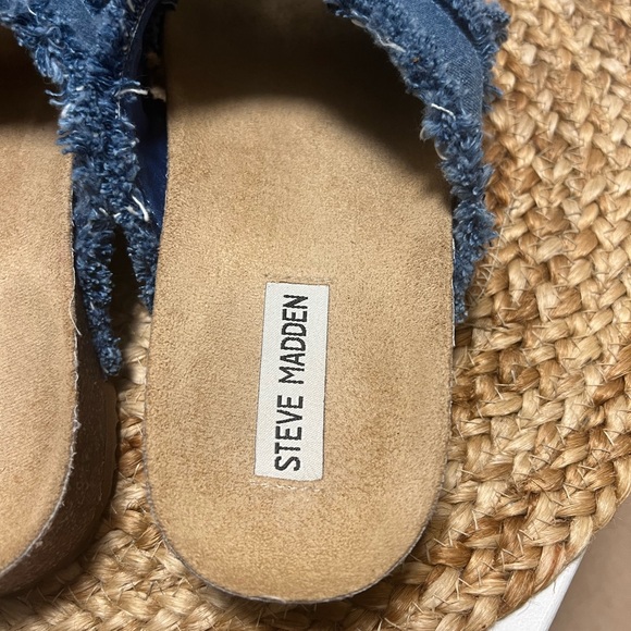 Steve Madden Flatform sandals size 8 gentle used. - Picture 4 of 11